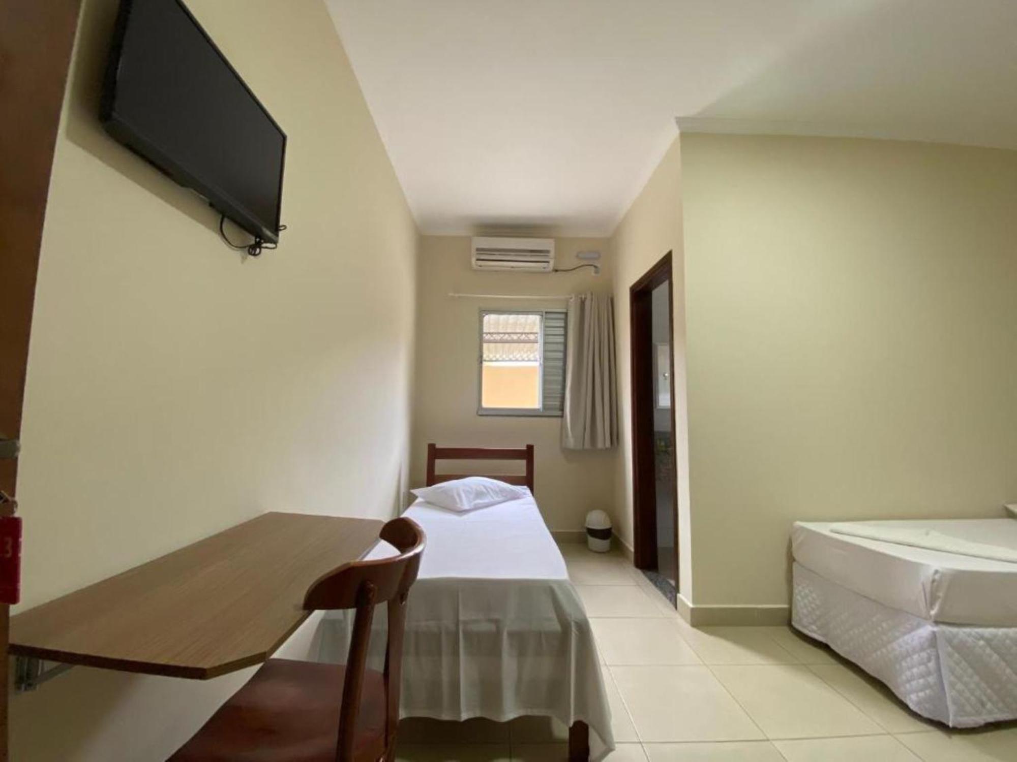 Hotel Graal Inn كويلوز الغرفة الصورة